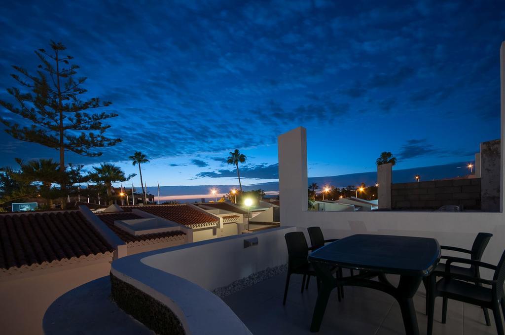 Apartment Eden Island Village Адехе Екстериор снимка