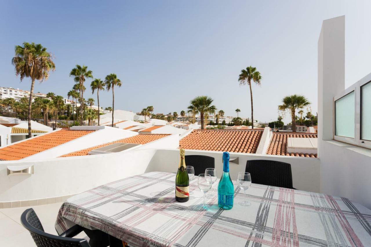 Apartment Eden Island Village Адехе Екстериор снимка