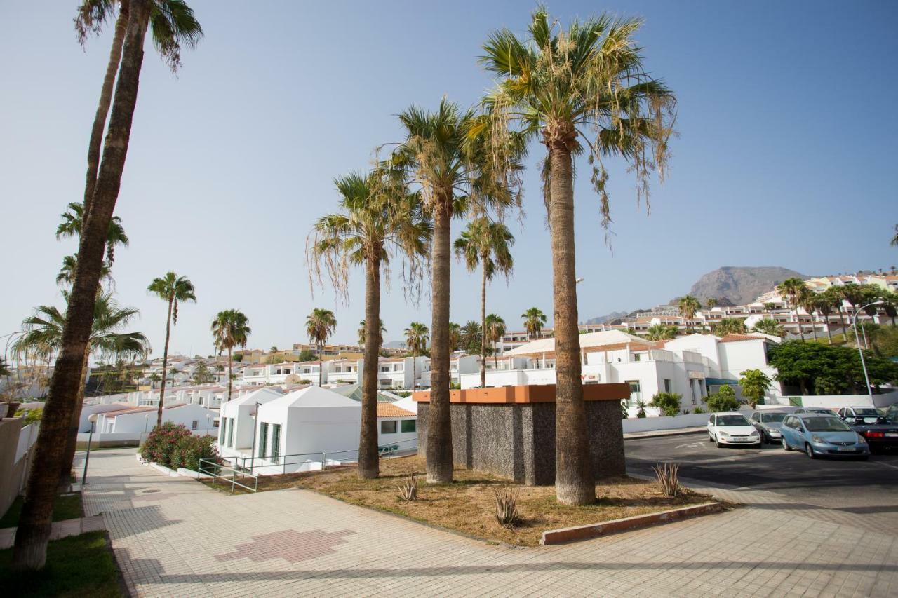 Apartment Eden Island Village Адехе Екстериор снимка