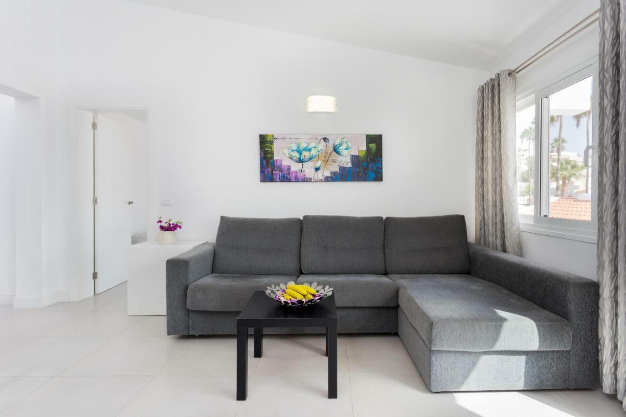 Apartment Eden Island Village Адехе Екстериор снимка