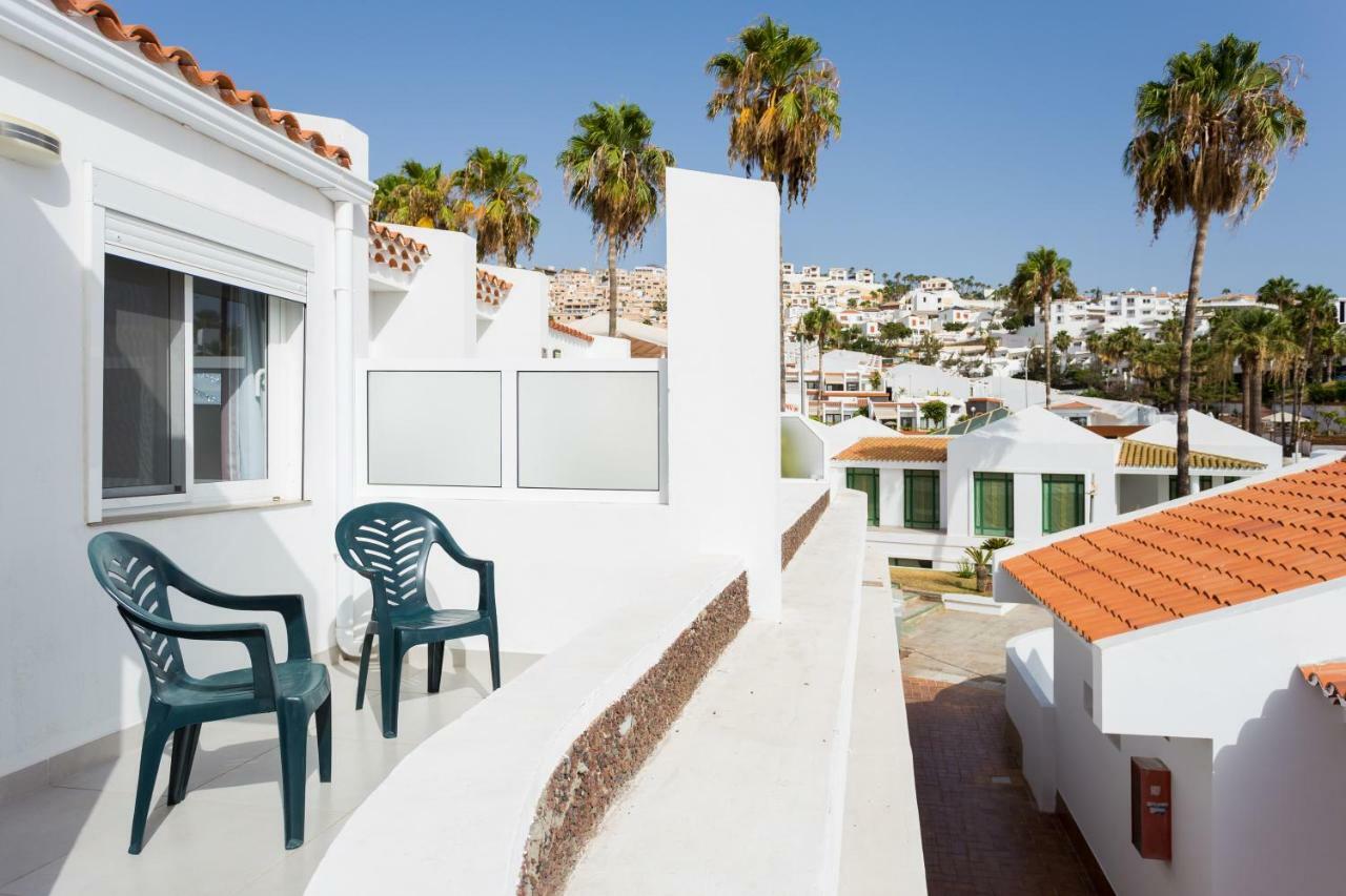 Apartment Eden Island Village Адехе Екстериор снимка